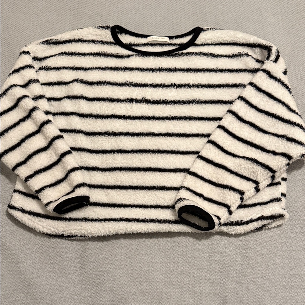 Mustard Seed Black and White Fuzzy Sweater